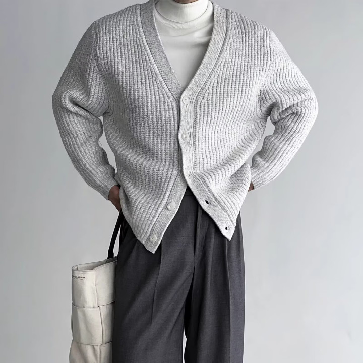 Mens Loose-Fit Versatile Artistic V-Neck Sweater | Anvare