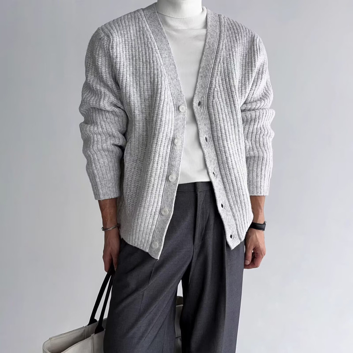 Mens Loose-Fit Versatile Artistic V-Neck Sweater | Anvare
