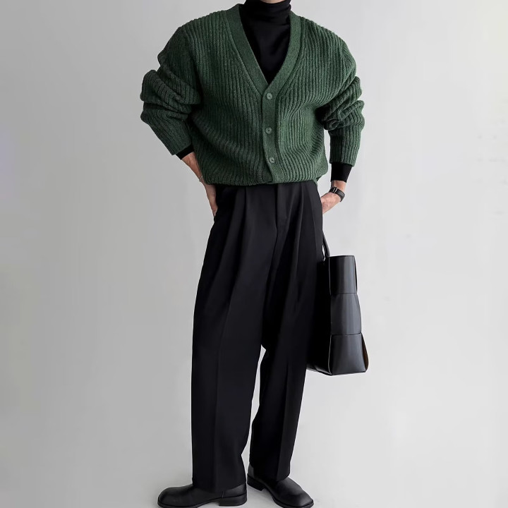 Mens Loose-Fit Versatile Artistic V-Neck Sweater | Anvare